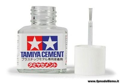 Colla Trasparente con pennellino Cement 40ml. Tamiya 87003 * Euro 3,90 (Iva Incl.) 