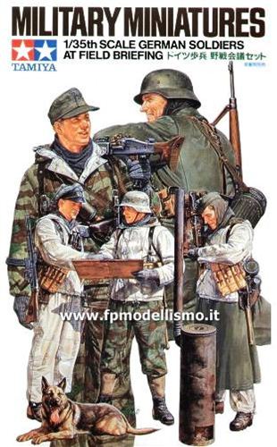 German Soldiers at Field Briefing 1:35 Tamiya 35212 * EURO 12,50 in Kit * Euro 32,50 Costruiti (Iva Incl.)