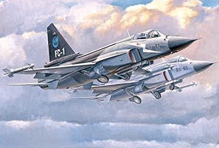 Chinese FC-1 Fierce Dragon (01/03 Prototype) 1/72 Trumpeter 01658 * Euro 16,00 in Kit, Euro 56,00 Costruito (Iva Incl.)